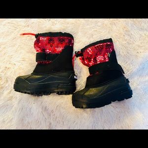 Toddler Girls Columbia Powder Bug boots brand new